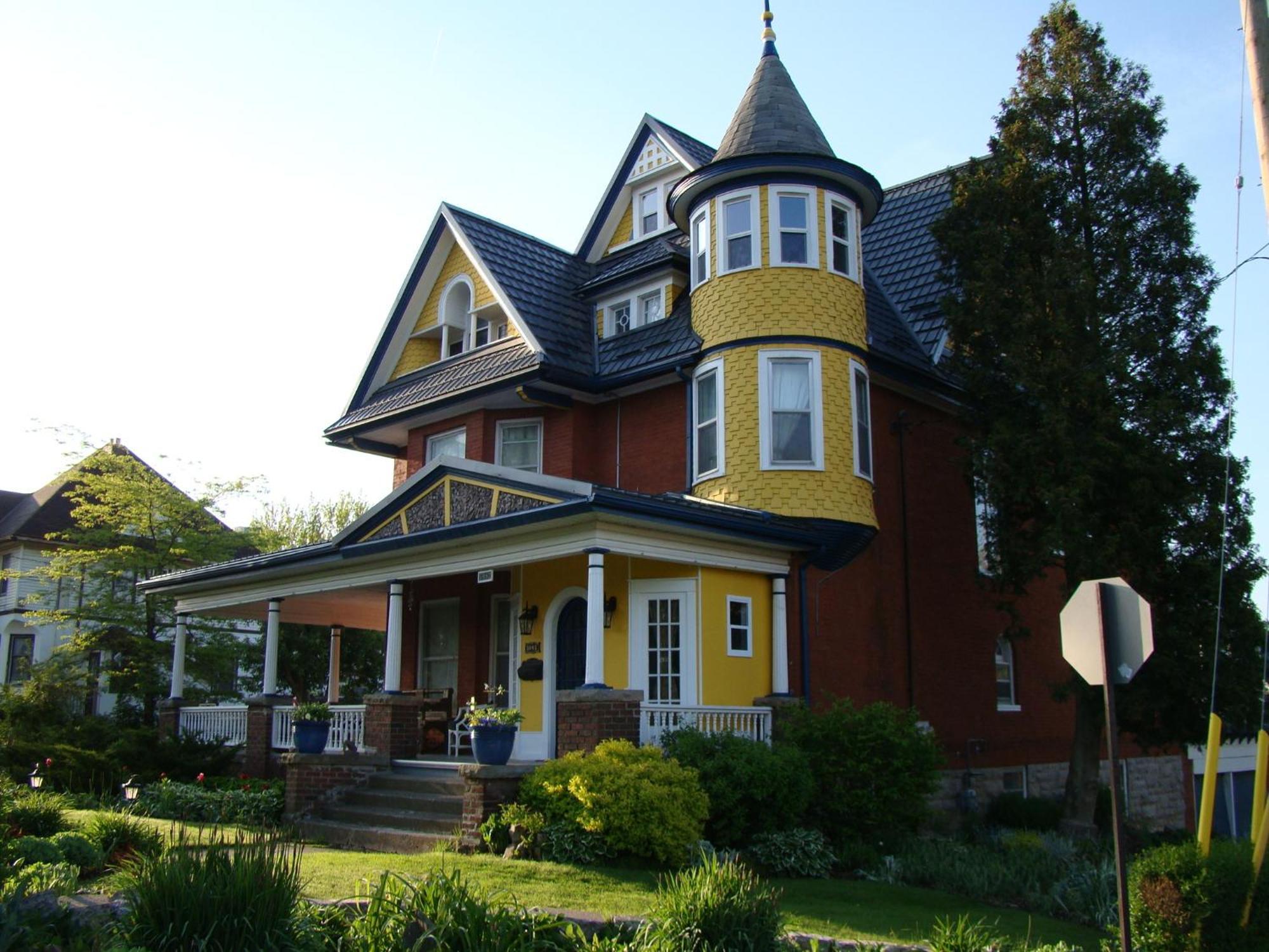 A Moment In Time Bed & Breakfast 3*