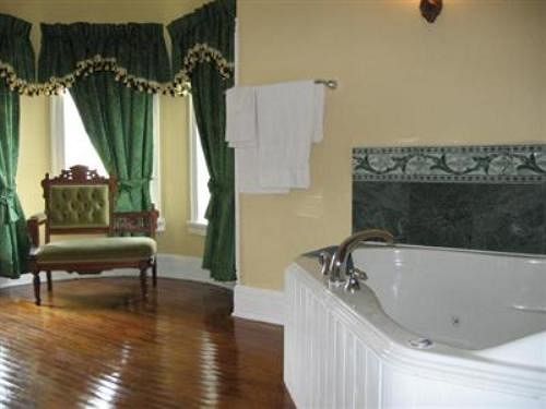 A Moment In Time Bed & Breakfast